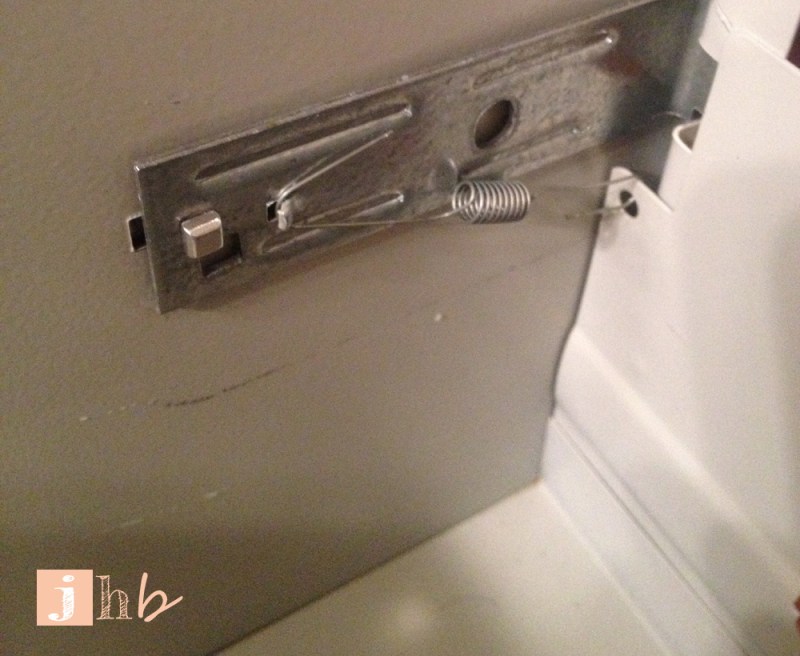 HON File Cabinet Latch Mechanism