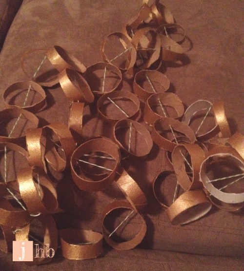 DIY Christmas Garland